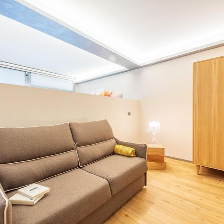 Room 176, Alba Town Екстериор снимка